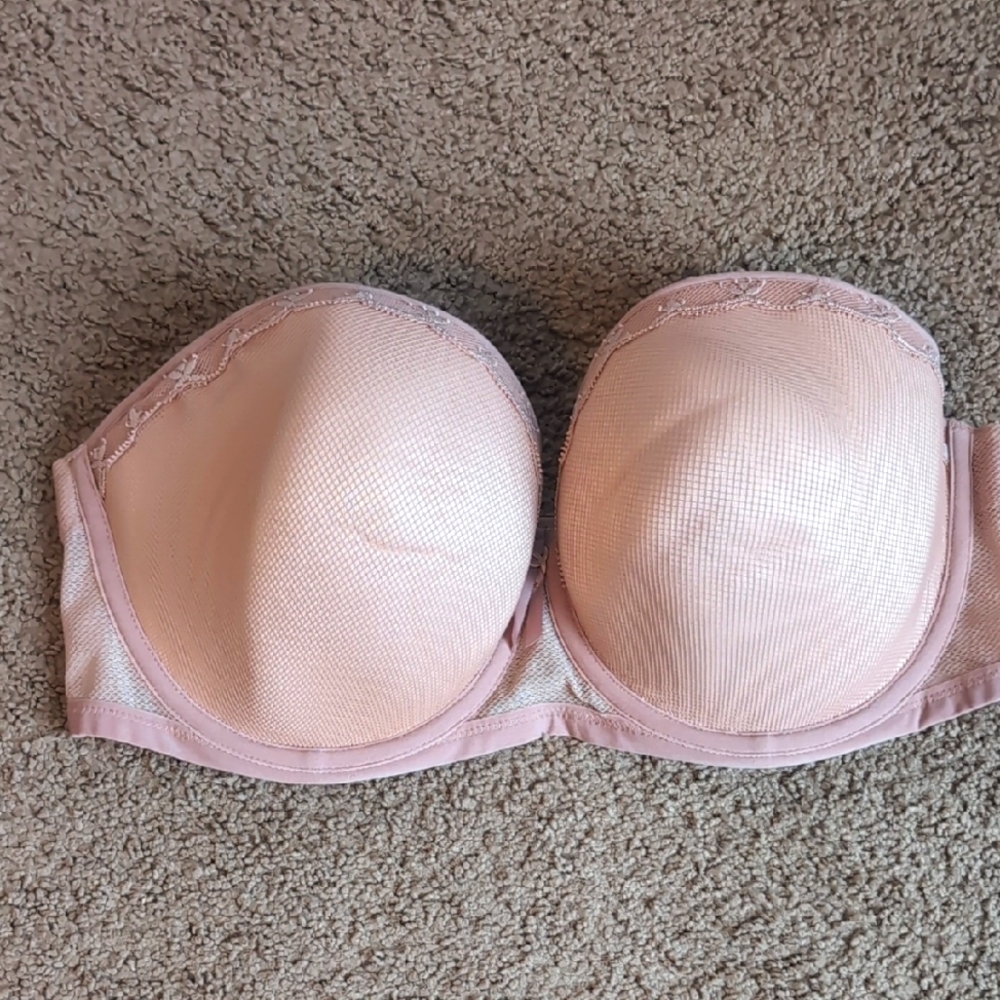 Lace Strapless Bra